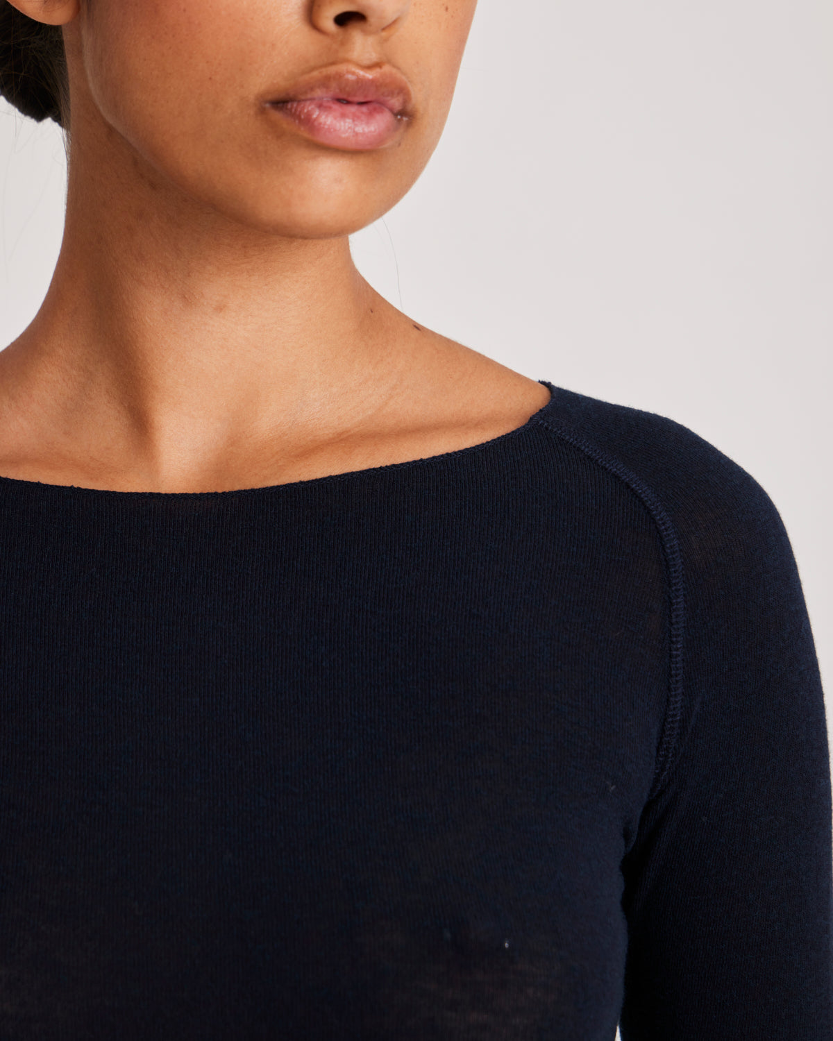 Amalie Wool langærmet t-shirt - Midnight Blue
